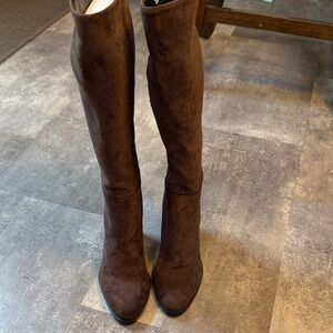 Brown Knee-High Women's Boots